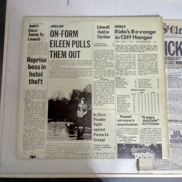 Framed Jethro Tull Thick As A Brick LP St Cleve Chronicle Newspaper Bundle - Picture 6 of 8